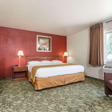 Days Inn By Wyndham Eugene Downtown/University 外观 照片