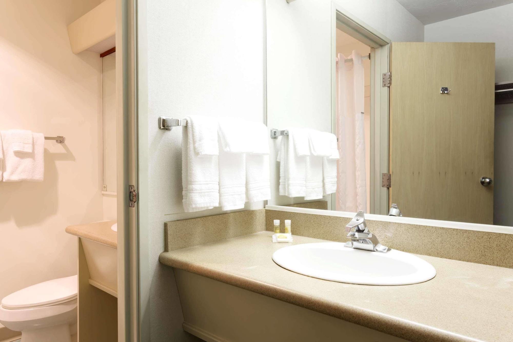 Days Inn By Wyndham Eugene Downtown/University 外观 照片